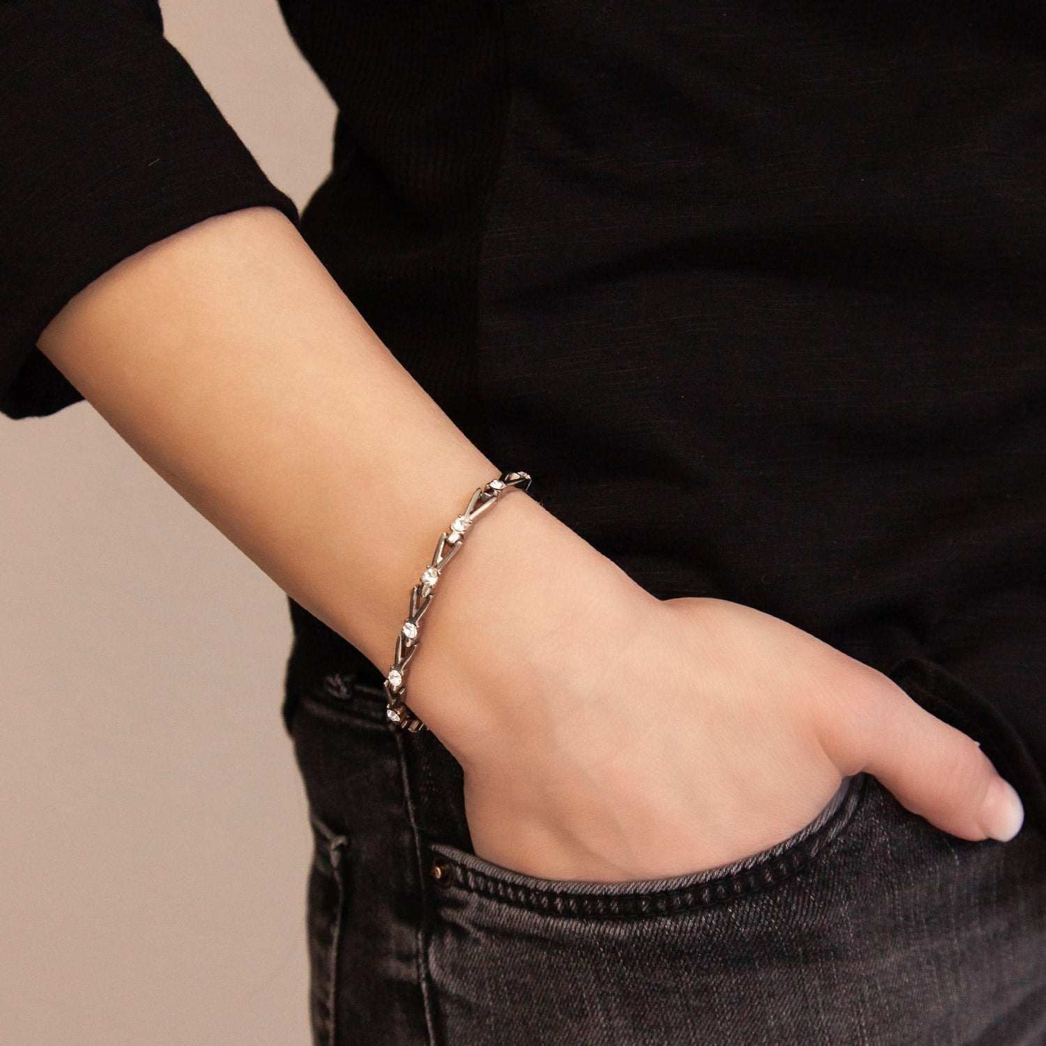 Vibrant Spark - Negative Ion Bracelet, Titanium with Swarovski Crystals