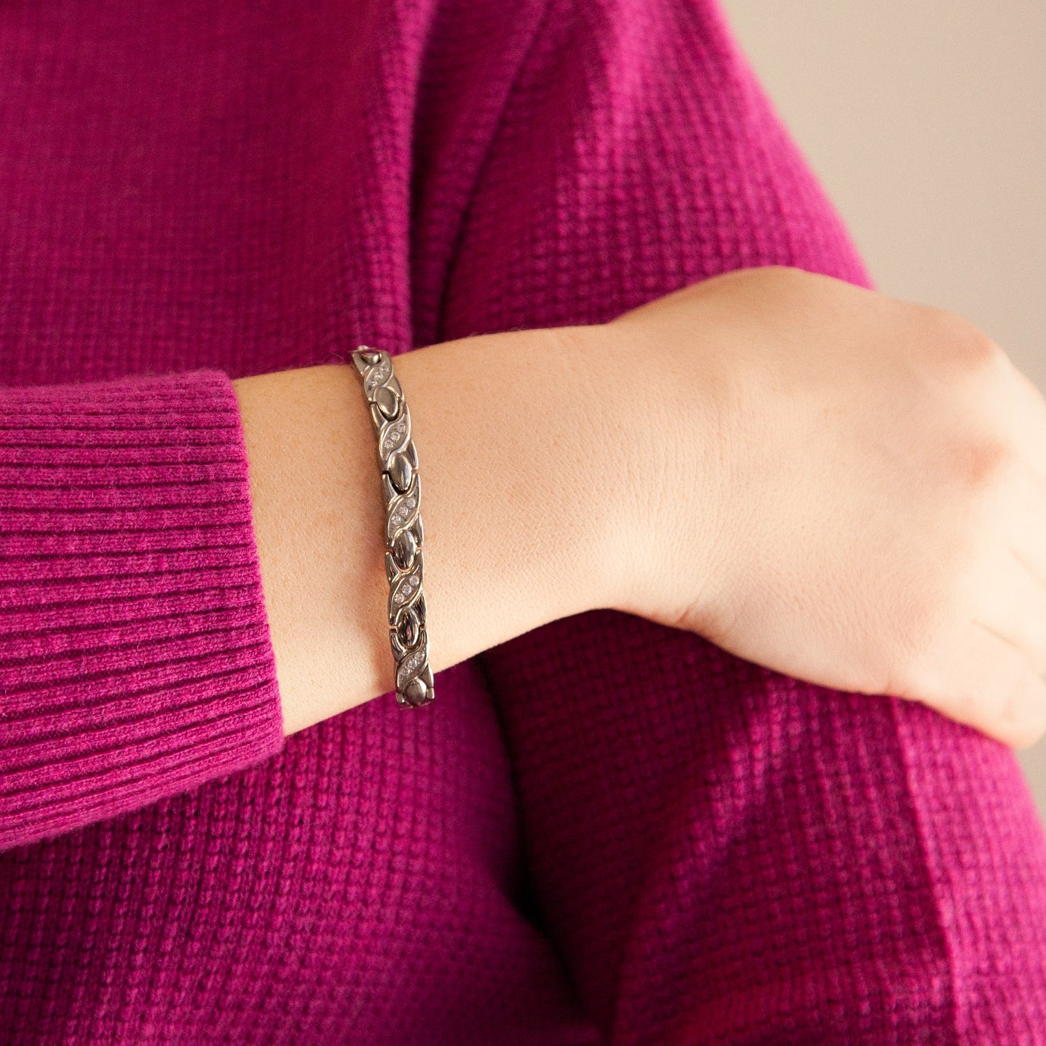Link - Titanium Negative Ion Bracelet with Swarovski Crystals