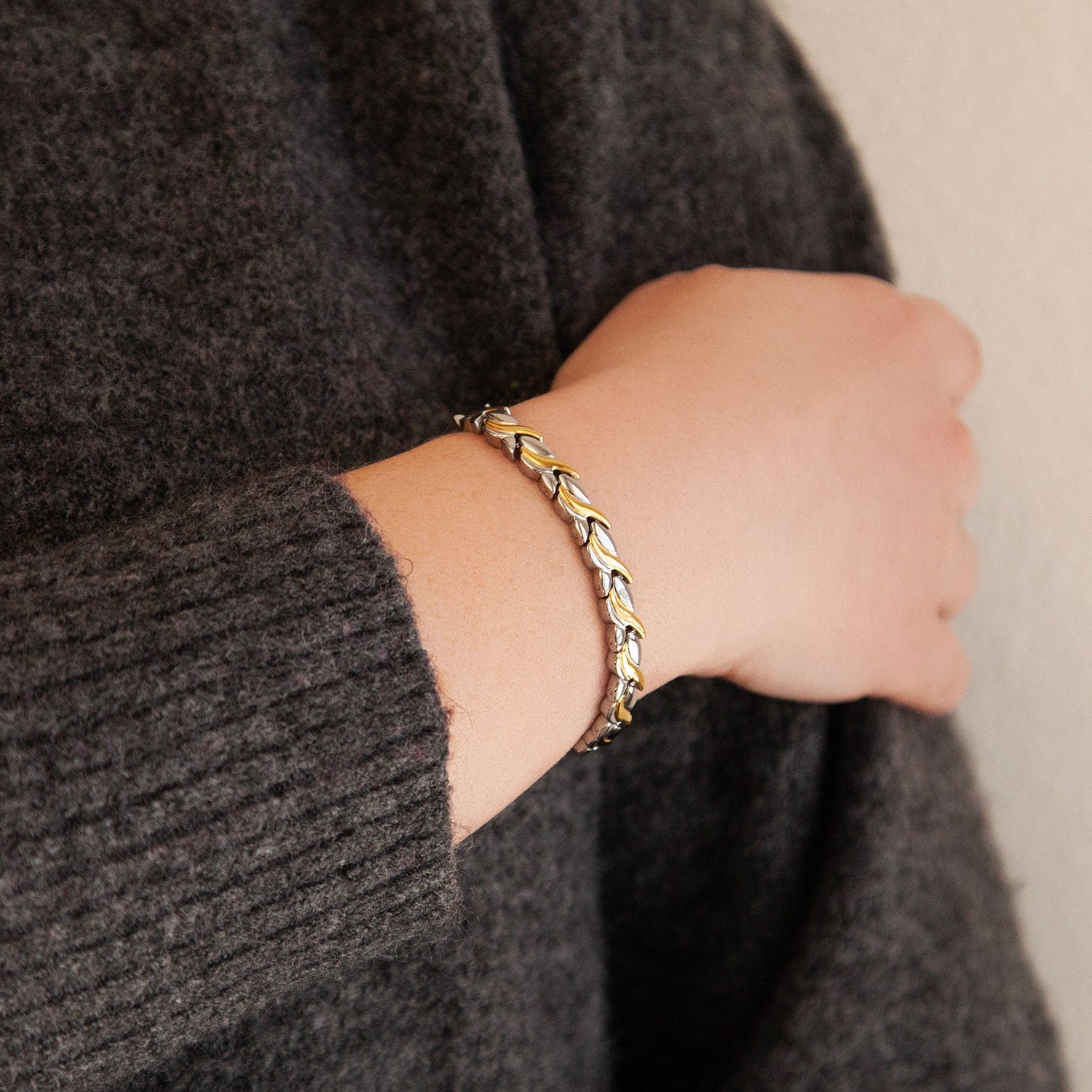 Duet - Negative ion Bracelet, Beautiful waves pattern Polished & Gold steel